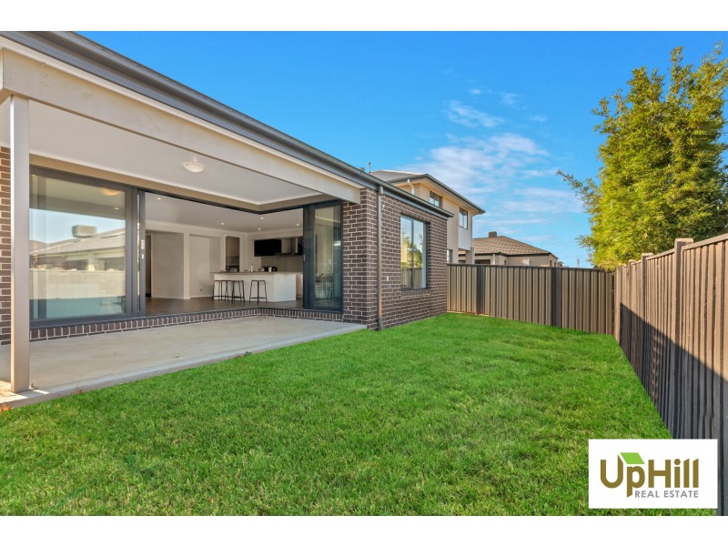 26  SERENGETI STREET, Clyde North VIC 3978