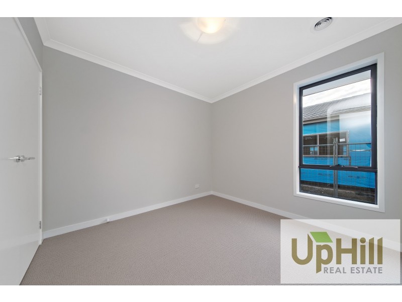 14 Keighery Drive, Clyde North VIC 3978