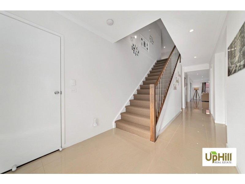 11 Carmicheal Avenue, Cranbourne West VIC 3977