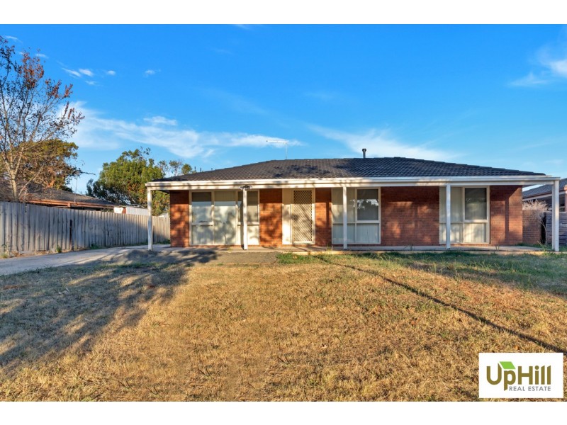 4 HOSKING COURT, Pakenham VIC 3810