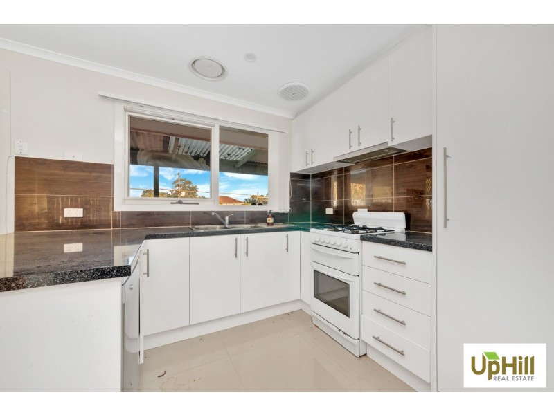 4 HOSKING COURT, Pakenham VIC 3810