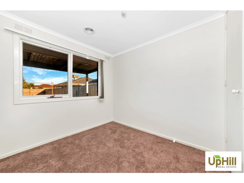 4 HOSKING COURT, Pakenham VIC 3810