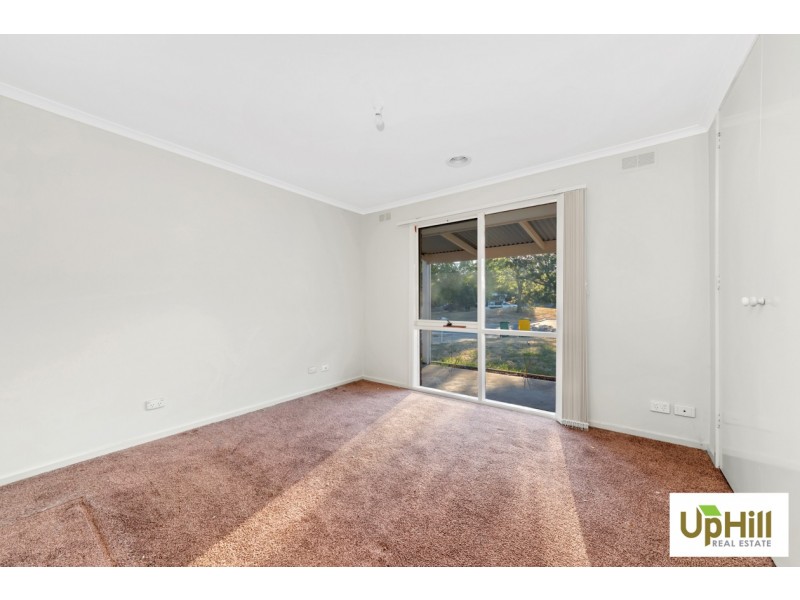 4 HOSKING COURT, Pakenham VIC 3810