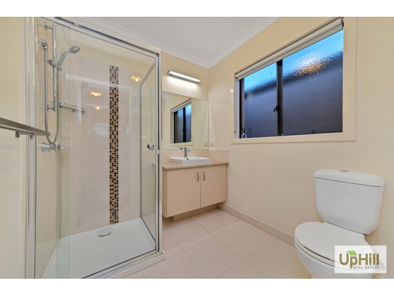 15 JUTLAND CLOSE, Clyde North VIC 3978