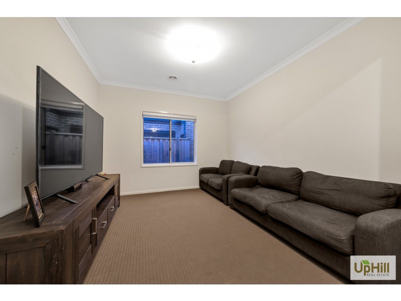 31 BRIGHTSTONE DRIVE, Clyde North VIC 3978