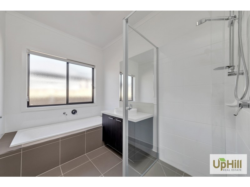 14 Kenyan Avenue, Clyde VIC 3978