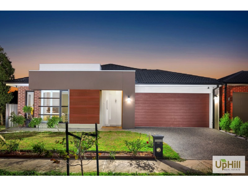 40 PALOMINO AVENUE, Clyde North VIC 3978