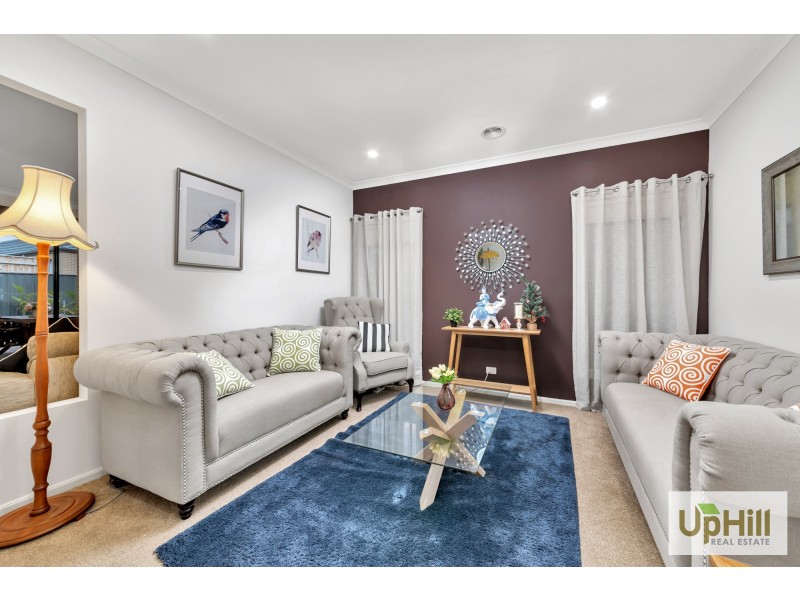 40 PALOMINO AVENUE, Clyde North VIC 3978