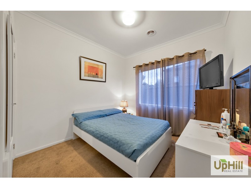 40 PALOMINO AVENUE, Clyde North VIC 3978