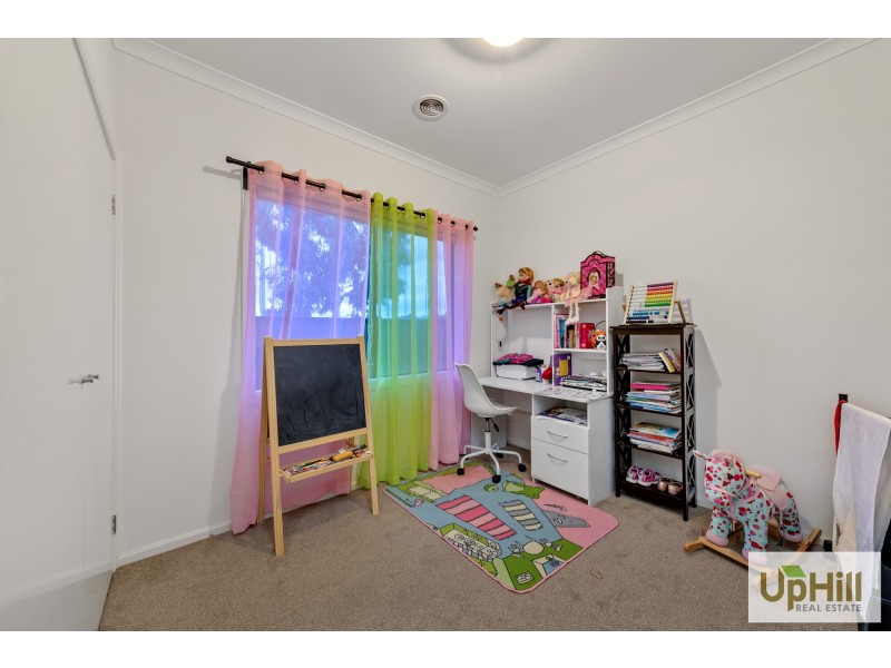 40 PALOMINO AVENUE, Clyde North VIC 3978