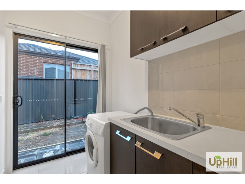 40 PALOMINO AVENUE, Clyde North VIC 3978