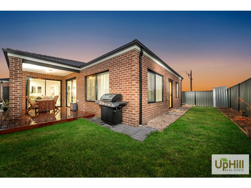 40 PALOMINO AVENUE, Clyde North VIC 3978