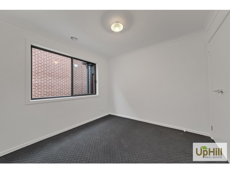 11 ROSANOVE STREET, Clyde North VIC 3978