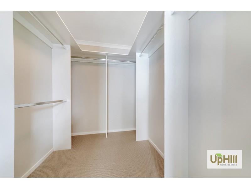 47A Glenrose Boulevard, Clyde North VIC 3978