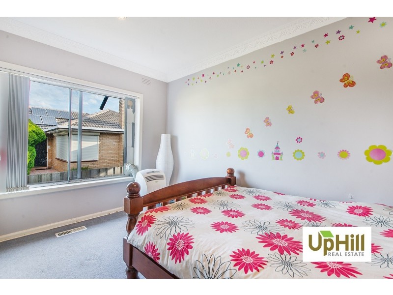 33 Charles Avenue, Hallam VIC 3803