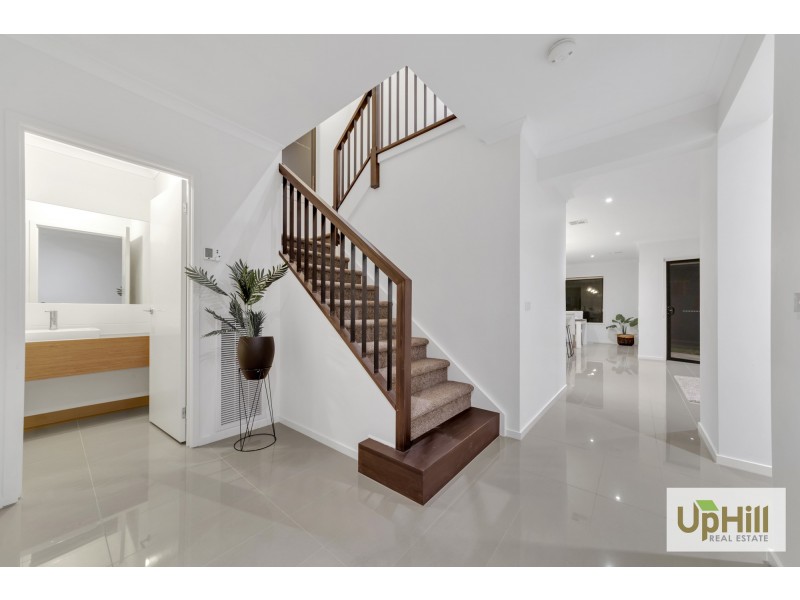 21 Sloane Drive, Clyde North VIC 3978