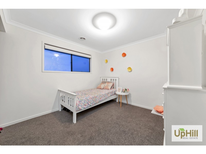 21 Sloane Drive, Clyde North VIC 3978