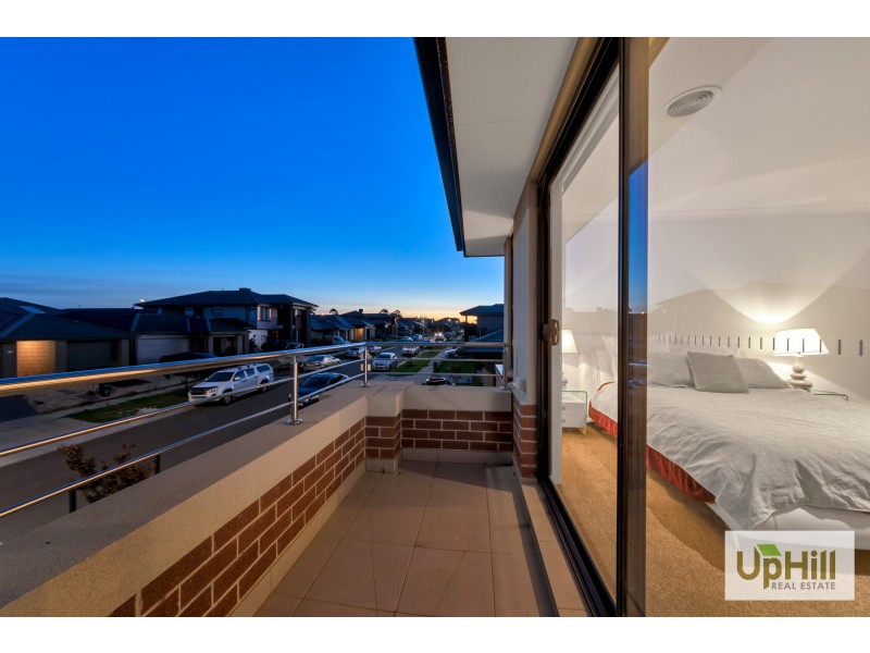 21 Sloane Drive, Clyde North VIC 3978