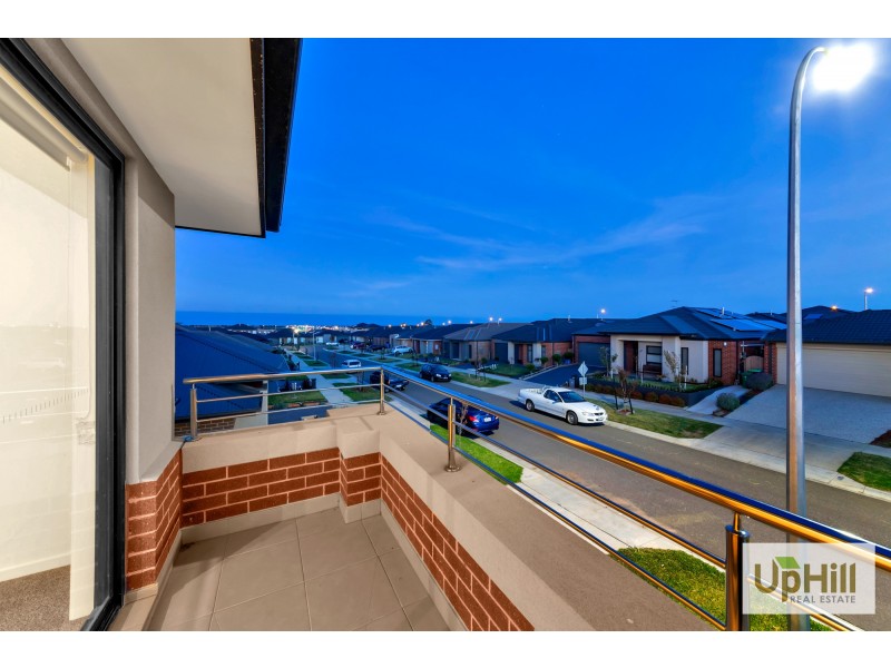 21 Sloane Drive, Clyde North VIC 3978