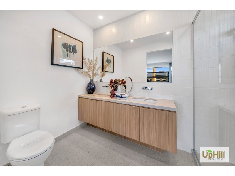 Clyde North VIC 3978