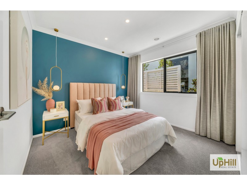 Clyde North VIC 3978