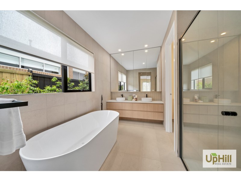 Clyde North VIC 3978