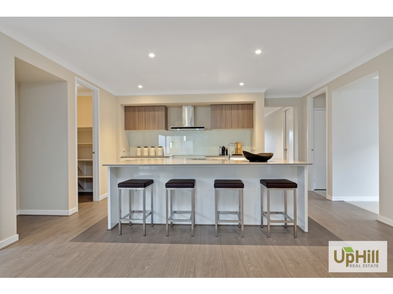 15 Keighery Drive, Clyde North VIC 3978