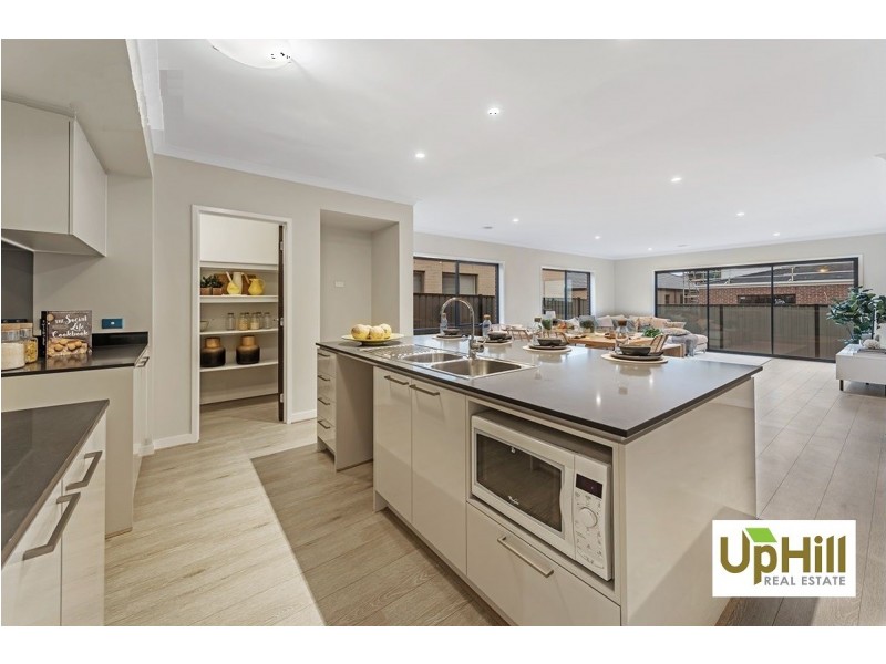 Cranbourne North VIC 3977