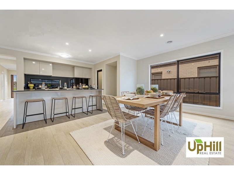 Cranbourne North VIC 3977