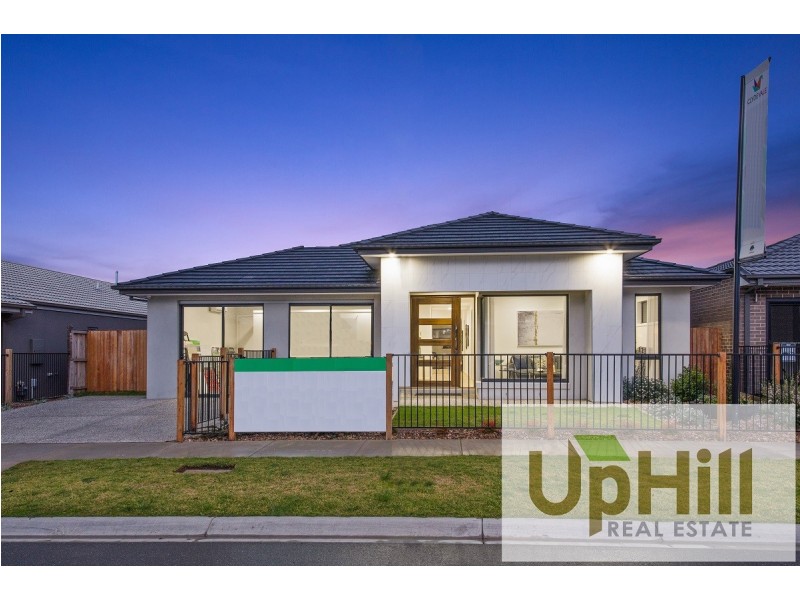 30 VASELLO CIRCUIT, Cranbourne South VIC 3977