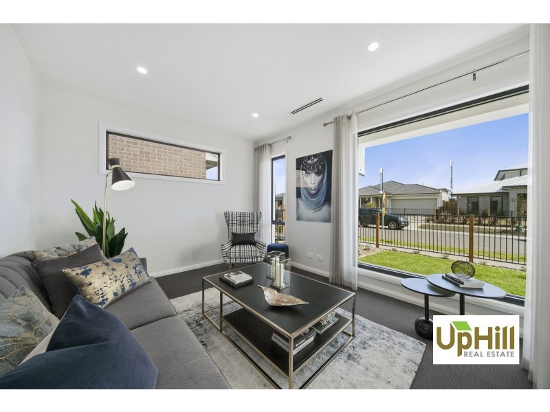 30 VASELLO CIRCUIT, Cranbourne South VIC 3977