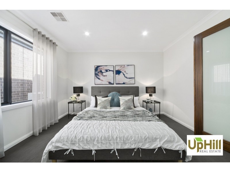 30 VASELLO CIRCUIT, Cranbourne South VIC 3977