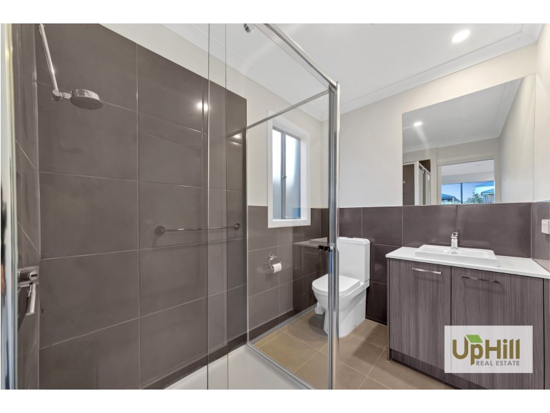 107 Moxham Drive, Clyde North VIC 3978