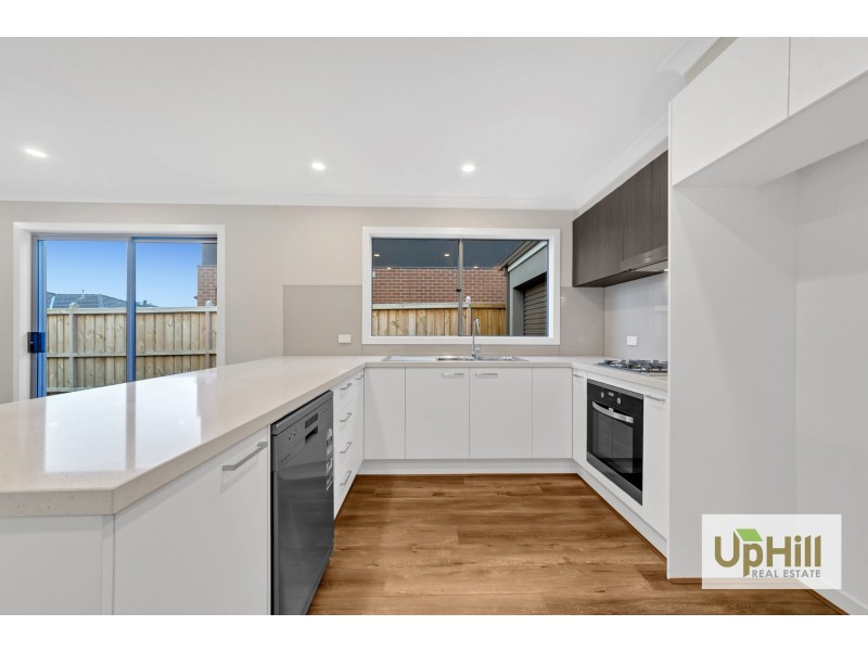 107 Moxham Drive, Clyde North VIC 3978