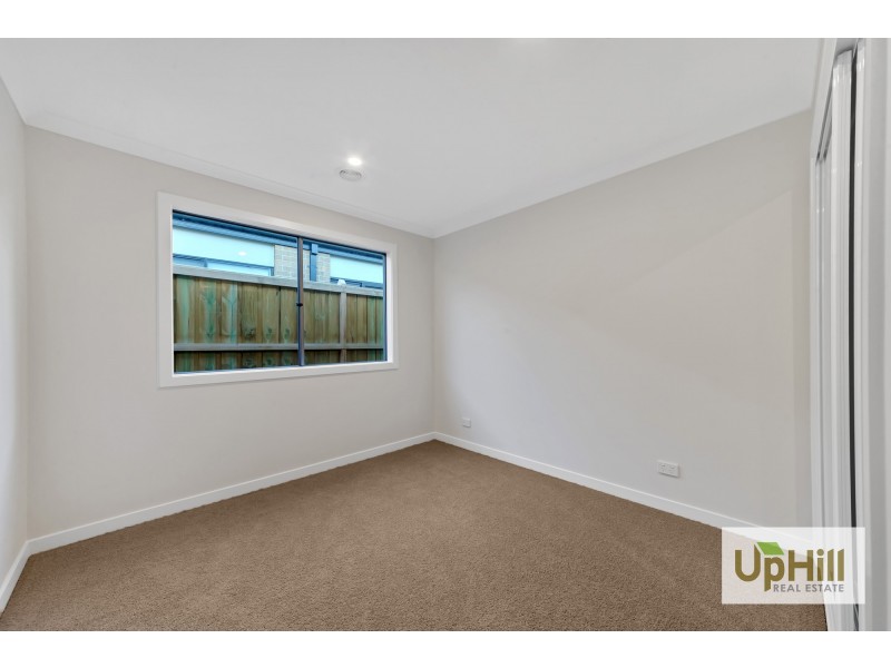 107 Moxham Drive, Clyde North VIC 3978