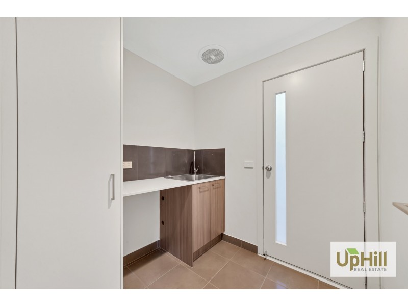 107 Moxham Drive, Clyde North VIC 3978