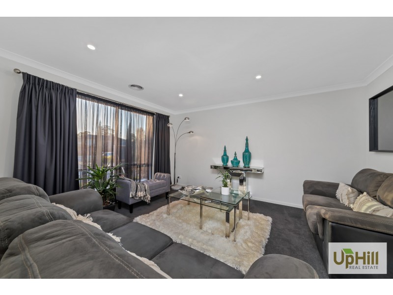 17 Morecroft Avenue, Croydon VIC 3136