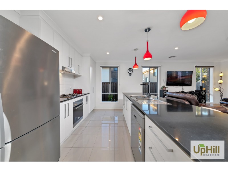 17 Morecroft Avenue, Croydon VIC 3136