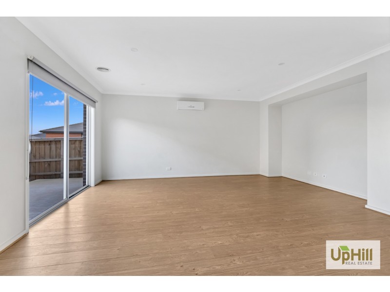 19 ELISTON AVENUE, Clyde VIC 3978