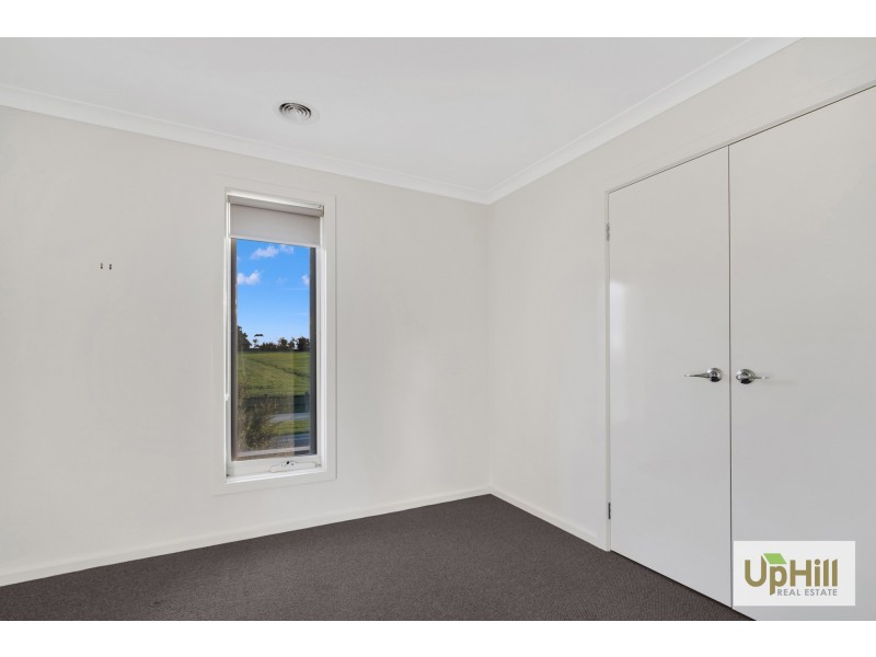 19 ELISTON AVENUE, Clyde VIC 3978