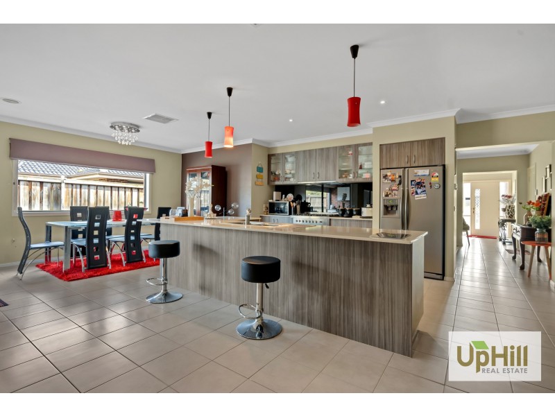 5 RAMMER WAY, Cranbourne East VIC 3977