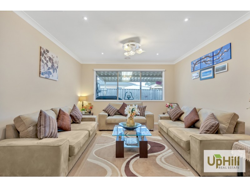 54 YAMMERBOOK WAY, Cranbourne East VIC 3977