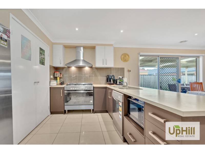 54 YAMMERBOOK WAY, Cranbourne East VIC 3977