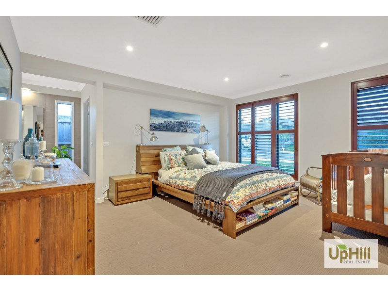 12 Dame Avenue, Clyde North VIC 3978