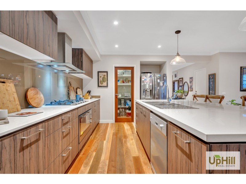 12 Dame Avenue, Clyde North VIC 3978