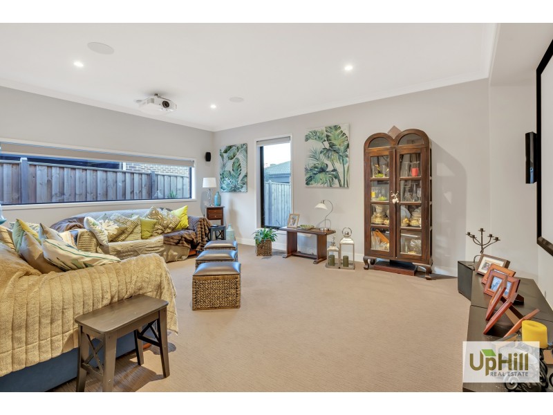 12 Dame Avenue, Clyde North VIC 3978