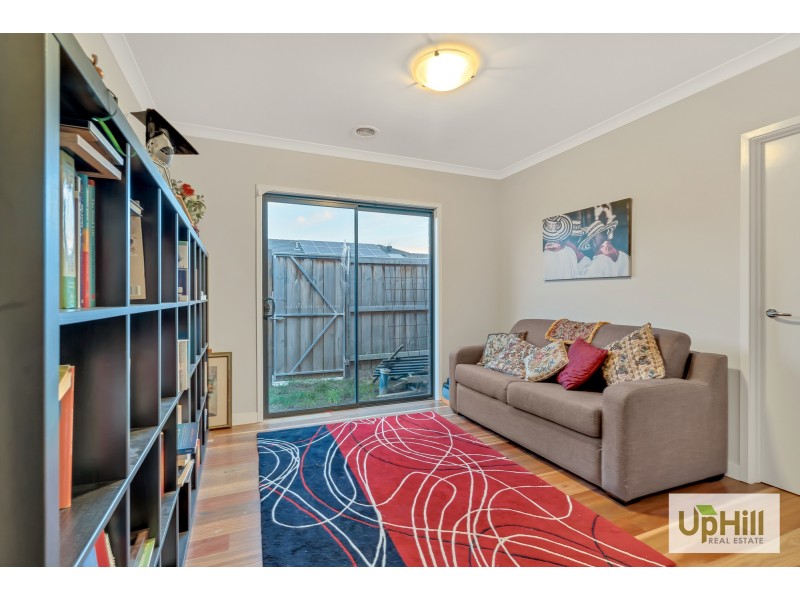 12 Dame Avenue, Clyde North VIC 3978