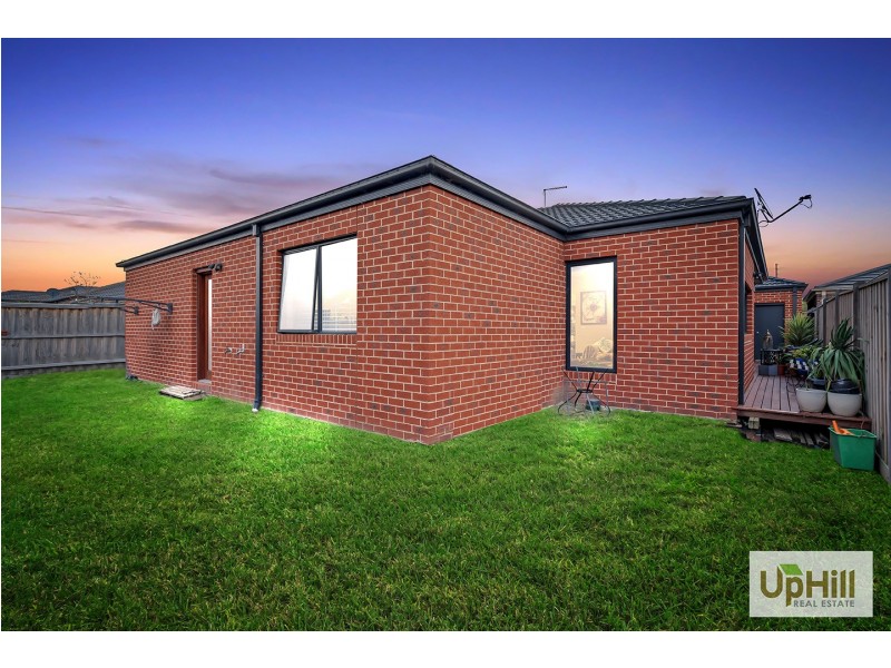 12 Dame Avenue, Clyde North VIC 3978