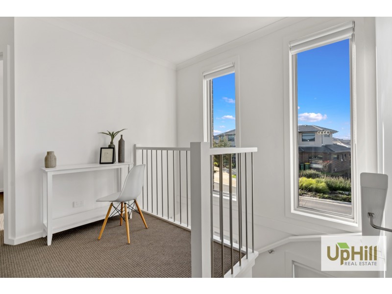 1/1 PRISCILLA PLACE, Pakenham VIC 3810
