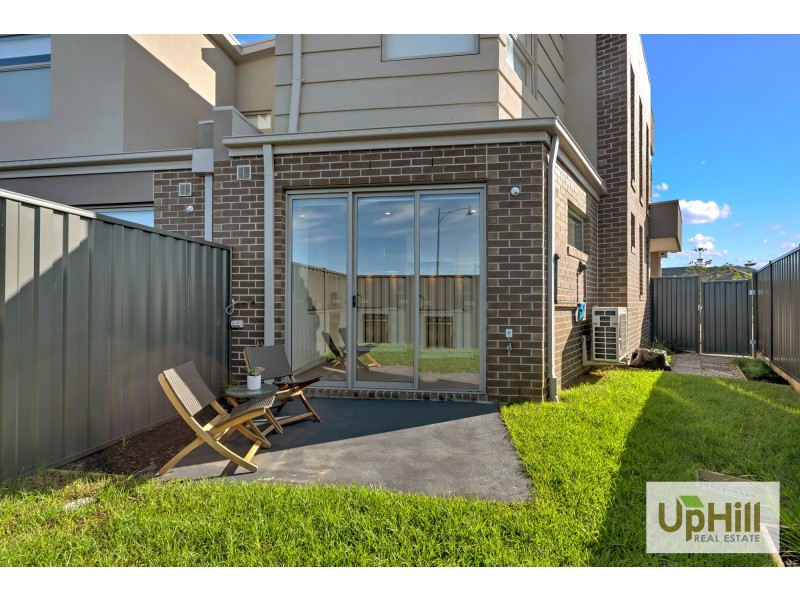 1/1 PRISCILLA PLACE, Pakenham VIC 3810